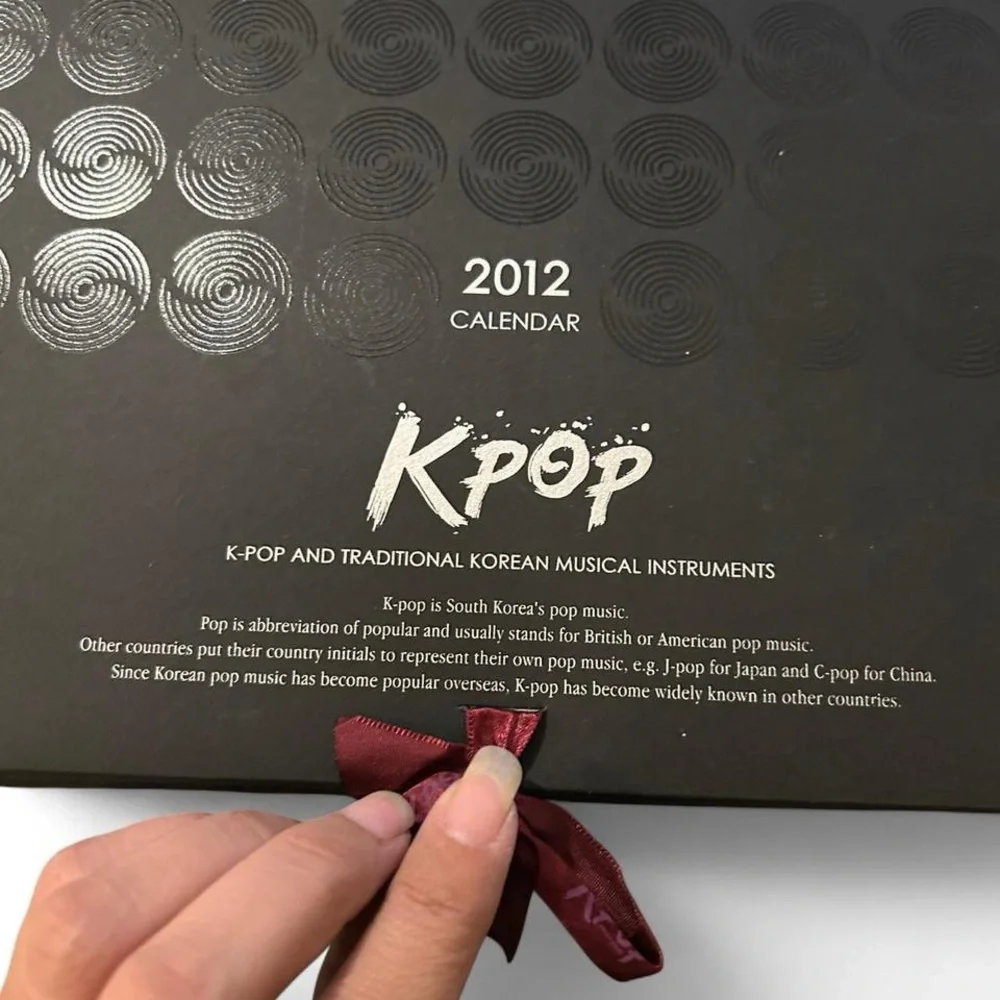 Official K-POP 2012 Calendar Set Photo Book Cards Korean Culture KOCIS